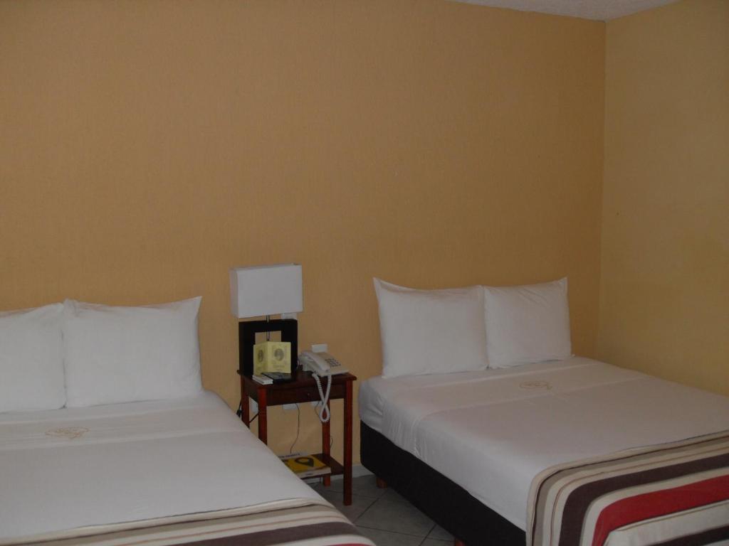 Madero Suites Коацакоалькос Номер фото